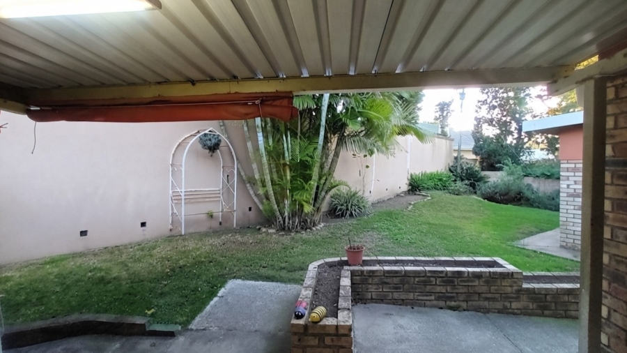 4 Bedroom Property for Sale in Beacon Bay Eastern Cape